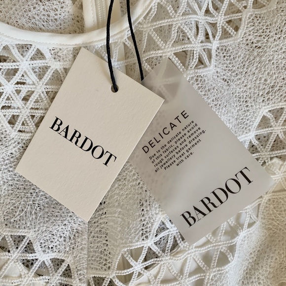 🔆NWT Bardot Puff Sleeve Lace White Mini Dress - Picture 8 of 8
